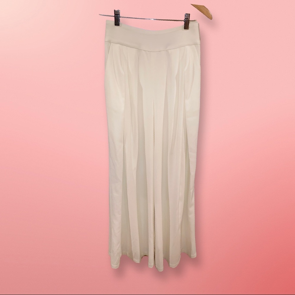 High waisted flowy pant